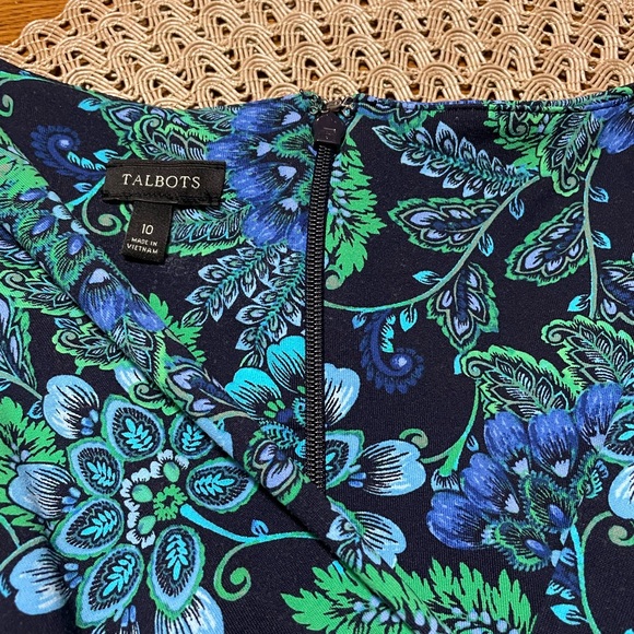 EUC Talbots Green & Blue gorgeous floral design dress. - Picture 3 of 5